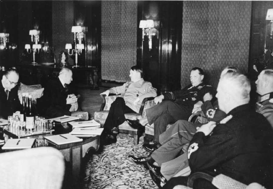 Hácha u Hitlera, noc na 15. 3. 1939