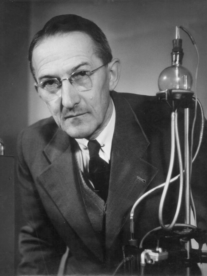 Jaroslav Heyrovský (1890 až 1967)